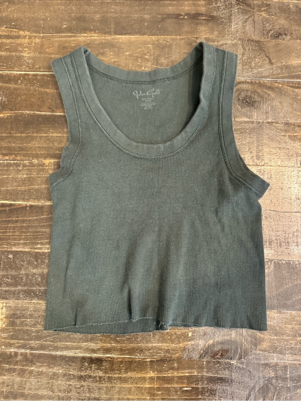 Brandy Melville Dark Green Ribbed Cropped Tank Top
